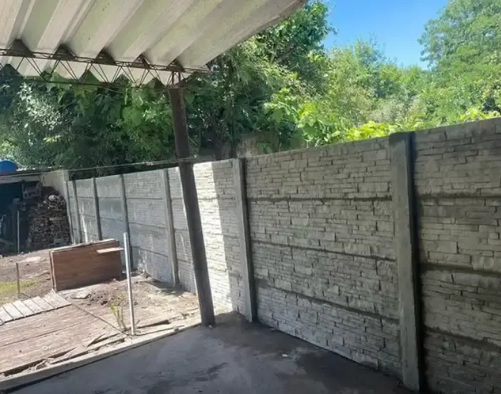 Muro símil piedra · 14 metros · Aguas Corrientes - imagen 3